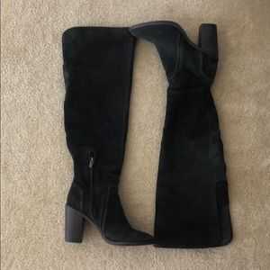 VINCE CAMUTO Knee High Boots in Charcoal Grey